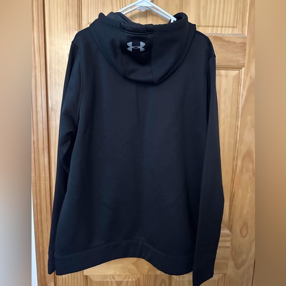 Men’s XL Under Armour hoodie - Picture 2 of 3